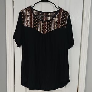 BloomChic Black Embellished Blouse with Short Sleeves